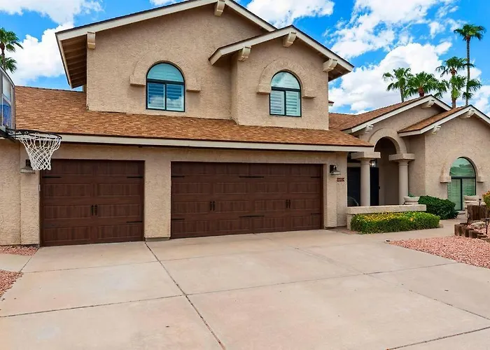 Scottsdale Retreat,heated Pool, Game & More! Holiday home Phoenix