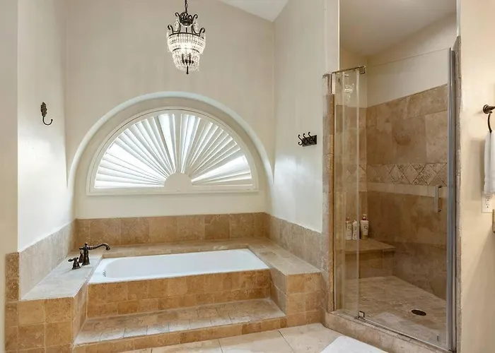 Scottsdale Retreat,heated Pool, Game & More! Holiday home *