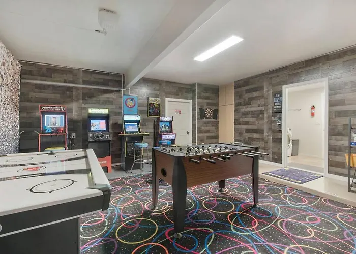 Scottsdale Retreat,heated Pool, Game & More! Holiday home Phoenix
